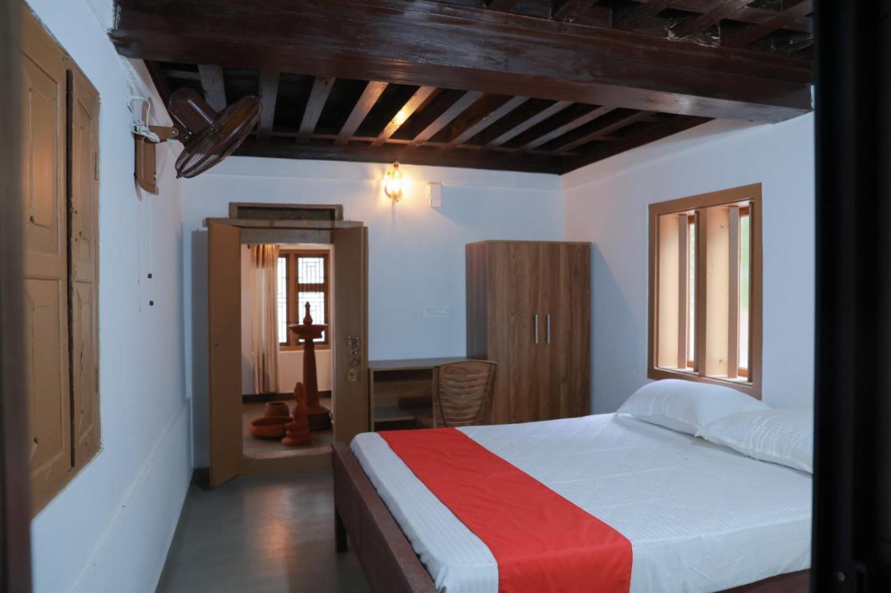 Best Heritage Home Iritti Экстерьер фото